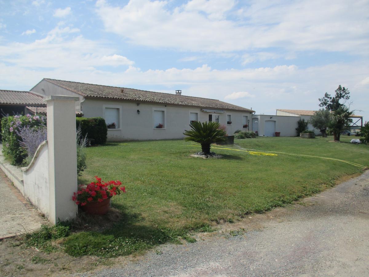 Chambre d'Hôtes Les Ormeaux Saint-Georges-des-Côteaux Exterior foto